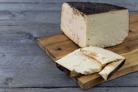 Espressokäse aus Parmigiano Reggiano und Cheddar